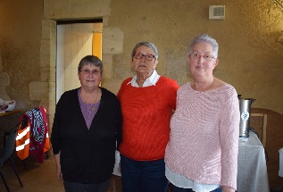 Les membres du bureau de l’ALCD ont fait une pose  midi