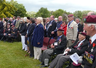 Une minute de silence a t observe en mmoire des soldats britaniques