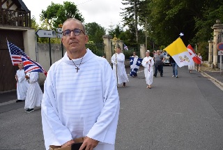 Denis Dupont, grand ordonnateur de la journe, dirige le cortge 