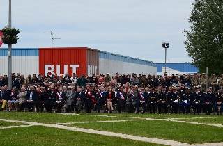 Un nombre important de personnalits a reu les Vtrans  Carentan les Marais