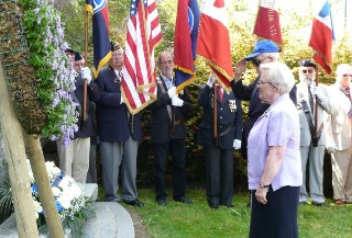 William Notley salue ses compagnons tombs  St L