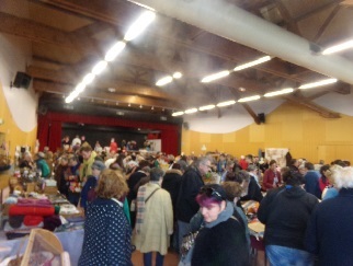 La foule des grands jours  la salle des ftes de Boussac